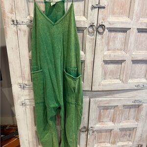 Elegant Green Sleeveless Jumpsuit